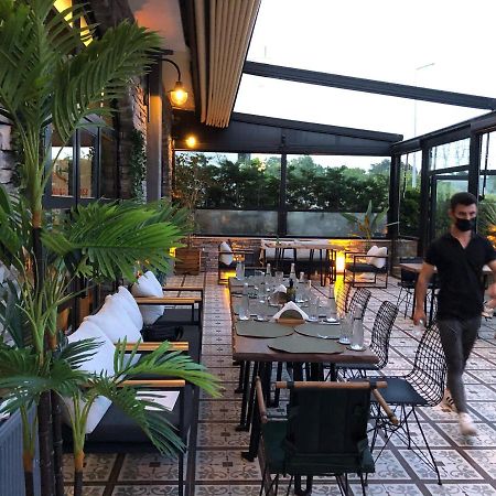8 Rooms Hotel 盖利博卢 外观 照片