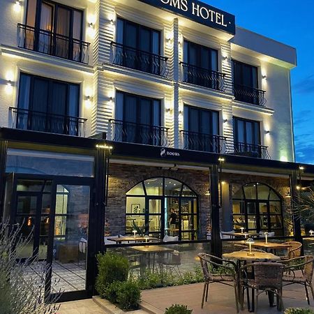 8 Rooms Hotel 盖利博卢 外观 照片