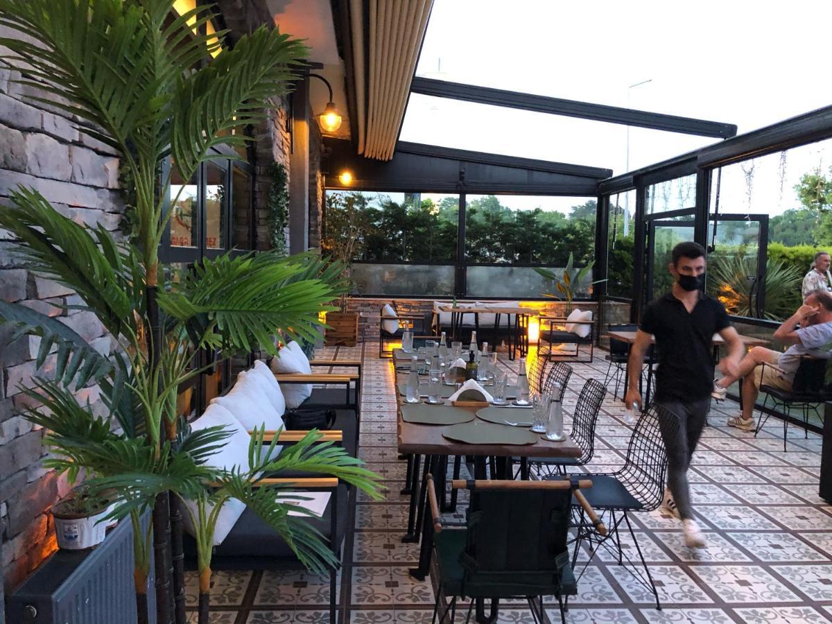 8 Rooms Hotel 盖利博卢 外观 照片