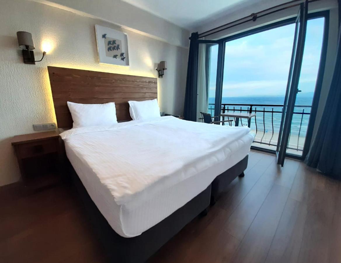 8 Rooms Hotel 盖利博卢 外观 照片