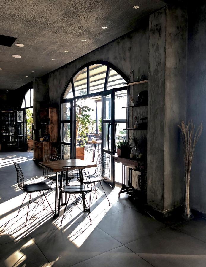 8 Rooms Hotel 盖利博卢 外观 照片